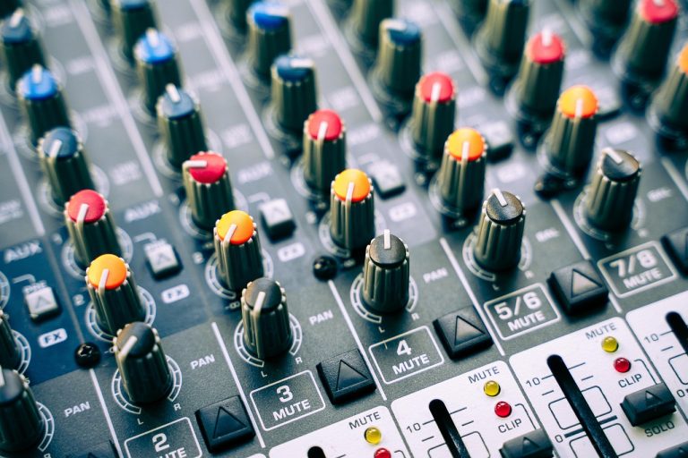 Surveillance acoustique : comprendre, mettre en place et suivre