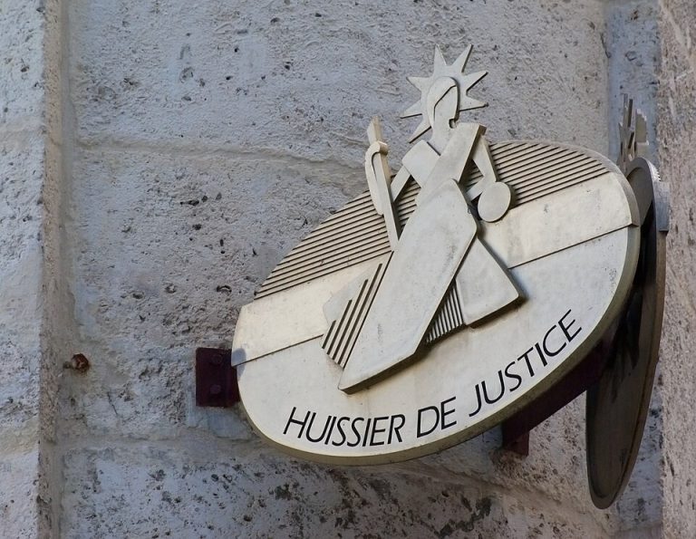 Top 3 meilleurs commissaires de justice à Paris
